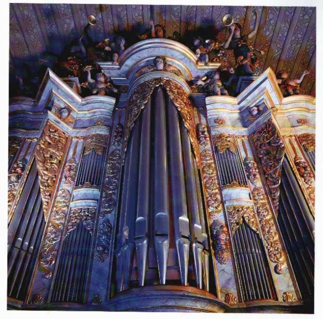 Baugeschichte - Die Orgel
